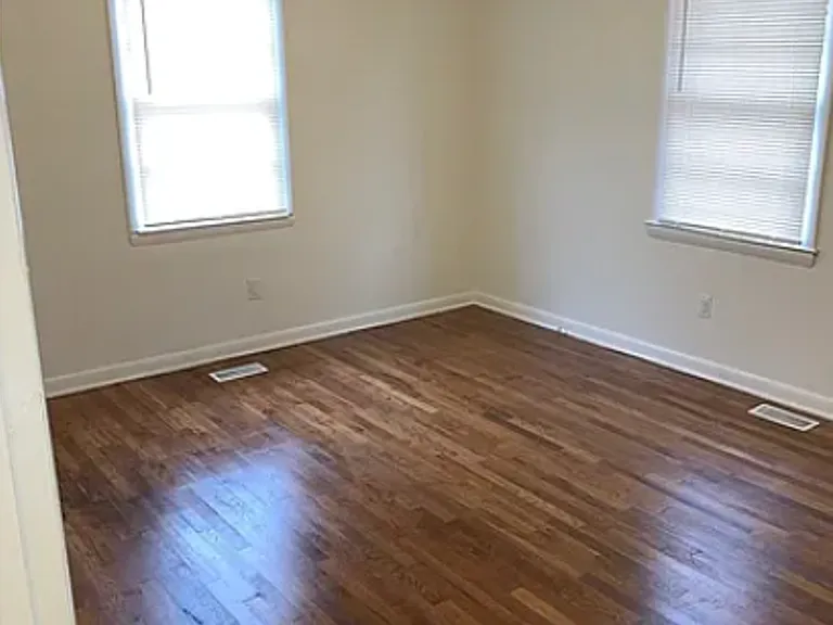 403 Concord Ave — Photo 9
