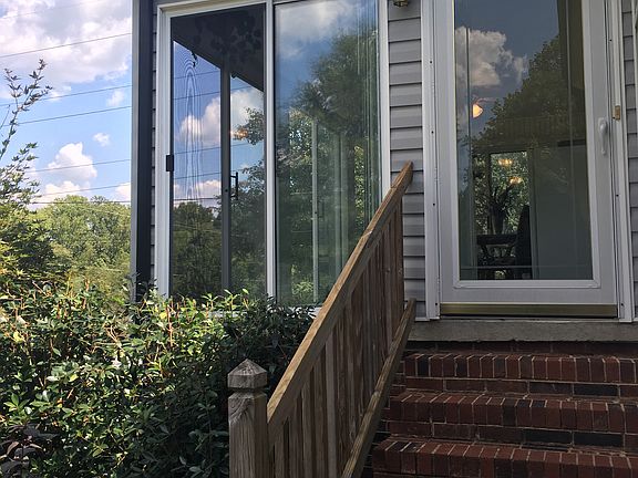 3rd image of 7715 Skyline Dr