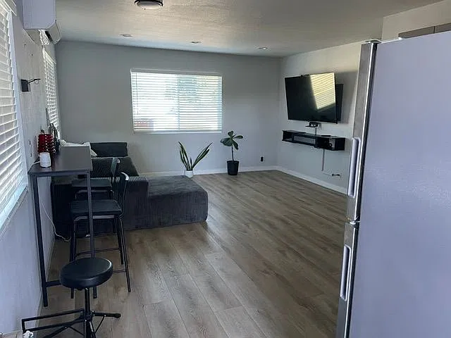 1 bed, 1.0 bath, 660 sqft, $2,575 — Photo 3