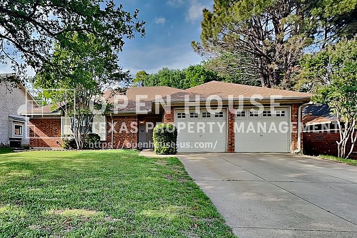 1st image of 4105 Bradley Ln