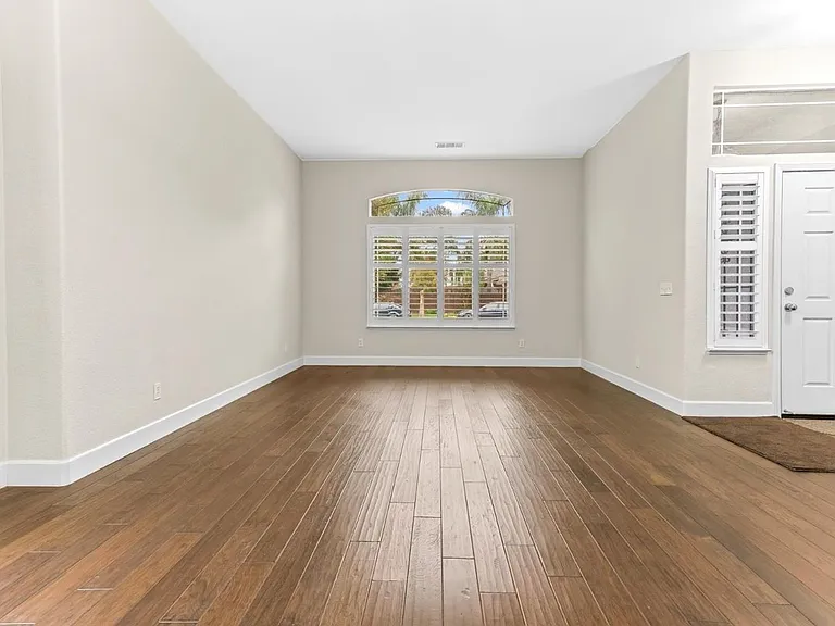2921 Garzellis Way — Photo 4