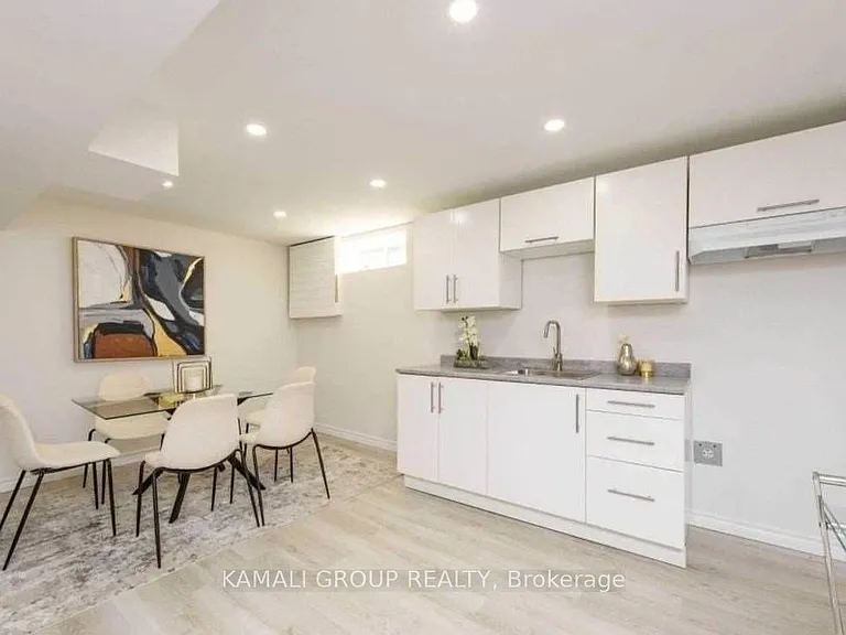 352 E 18th St #BASEMENT — Photo 3