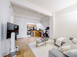 30 Christopher St #3C, New York, NY 10014