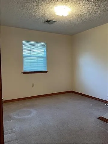 133 Lakewood Dr #B — Photo 6