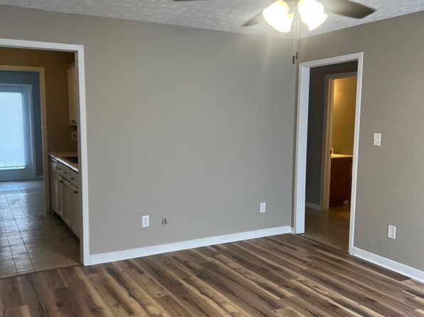 403 E Pershing Ave #B