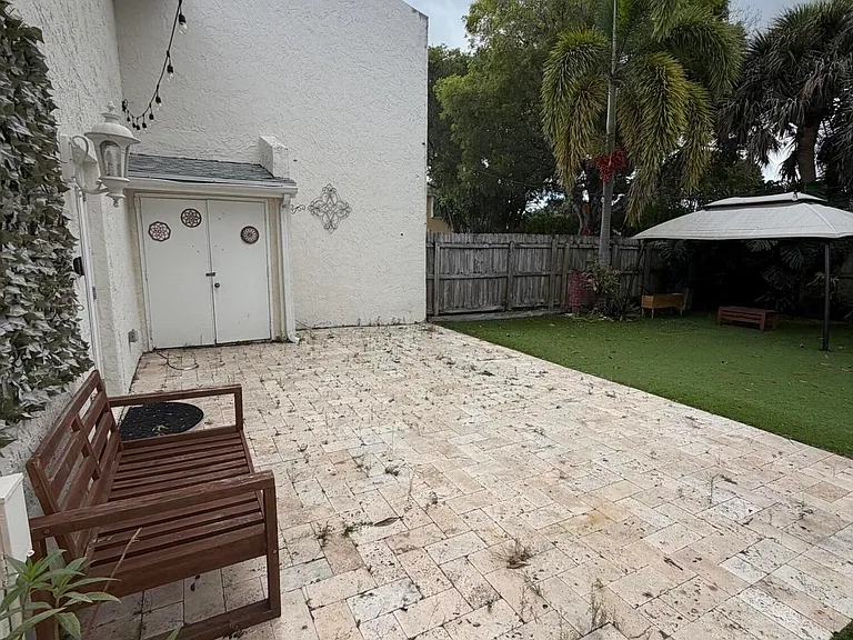 806 NW 41st Ct — Photo 39