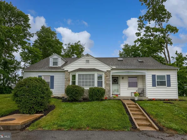 145 Weaver Rd, Lancaster, PA 17603