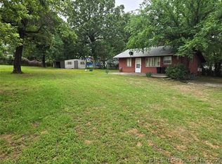 33358 E 700th Rd, Wagoner, OK 74467