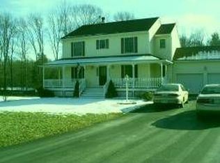 8 Twin Pond Rd, Montague, NJ 07827