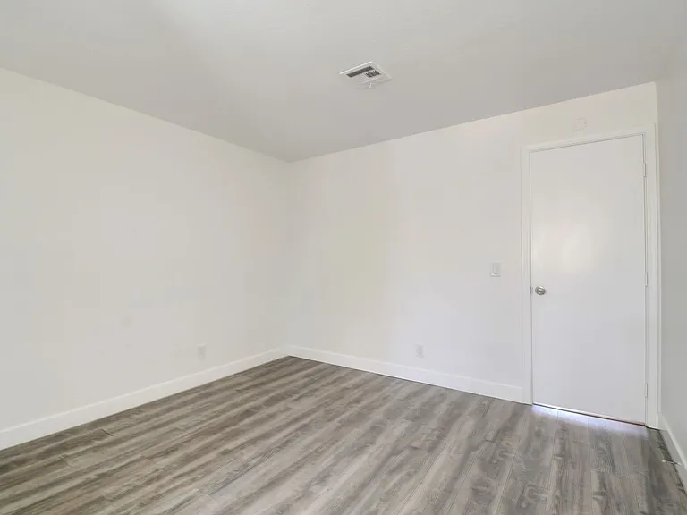 6867 Tamarus St #202 — Photo 16