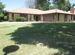 1914 Old Post Rd, Enid, OK 73703