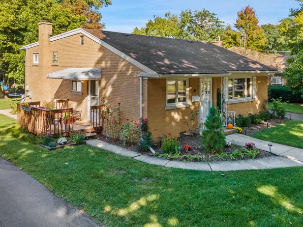 834 Beach Ave, La Grange Park, IL 60526