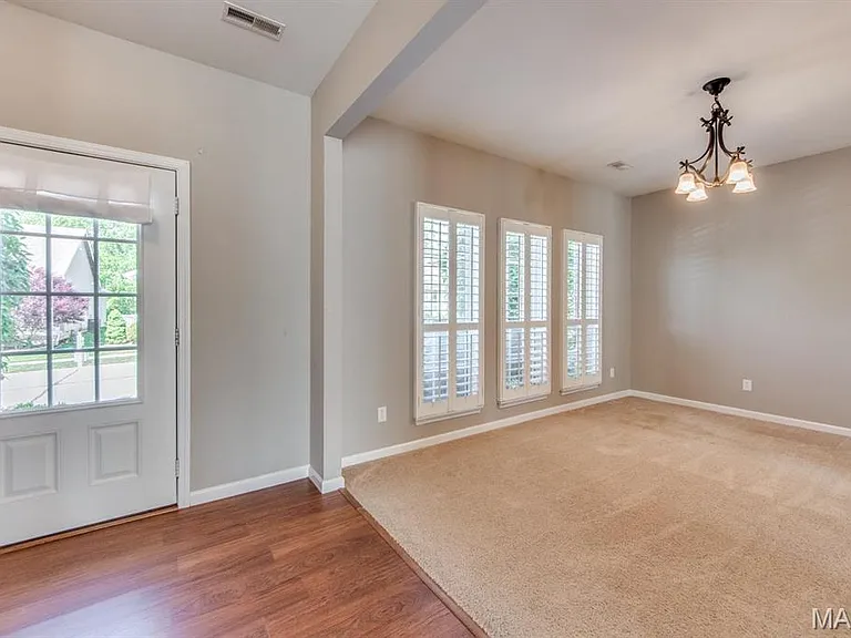 110 Hawks Haven Dr — Photo 4