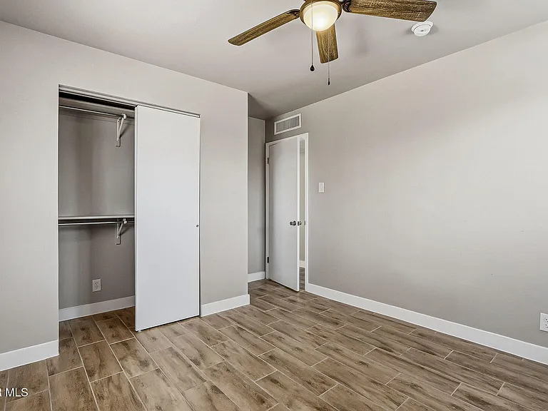 5704 Sage Ct — Photo 20
