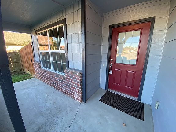 3rd image of 15136 E 108th Pl N