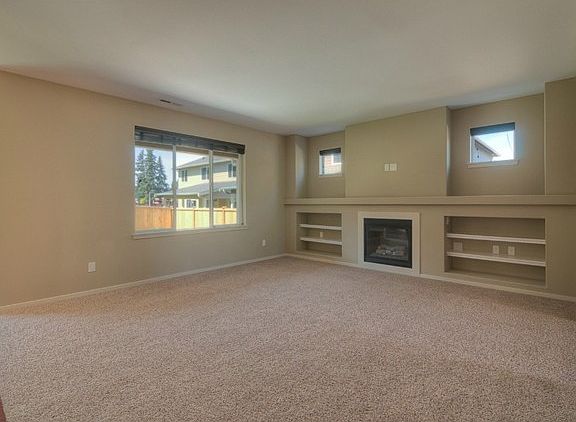 4th image of 16610 22nd Avenue Ct E