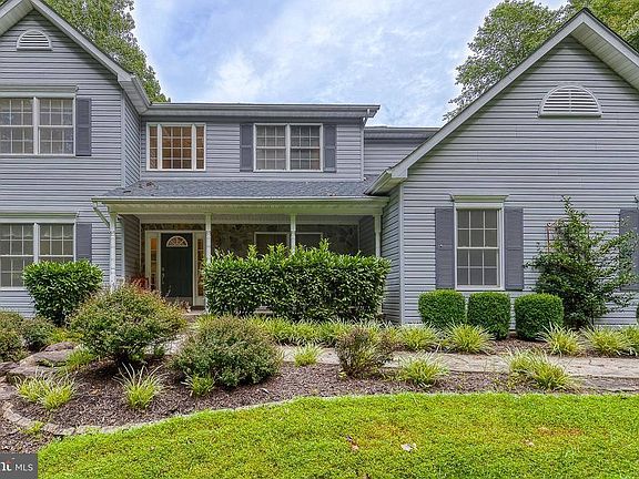 3rd image of 6037 Whippoorwill Dr