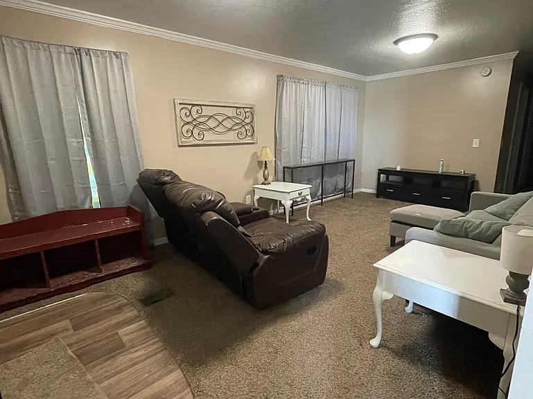 14299 Hillview Estates Dr #1 — Photo 2
