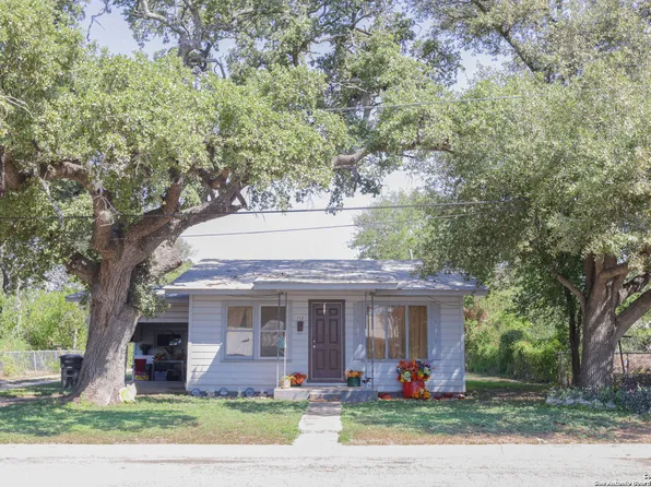 502 22nd, Hondo, TX 78861