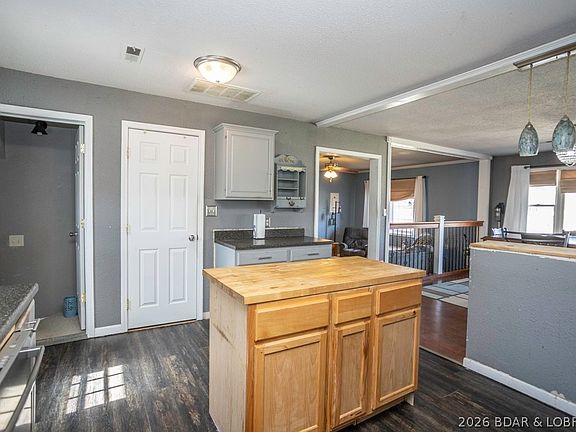 3rd image of 19 Ginger Rd