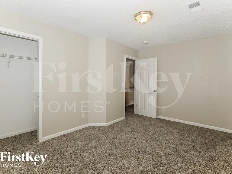 162 Olympic Dr — Photo 14