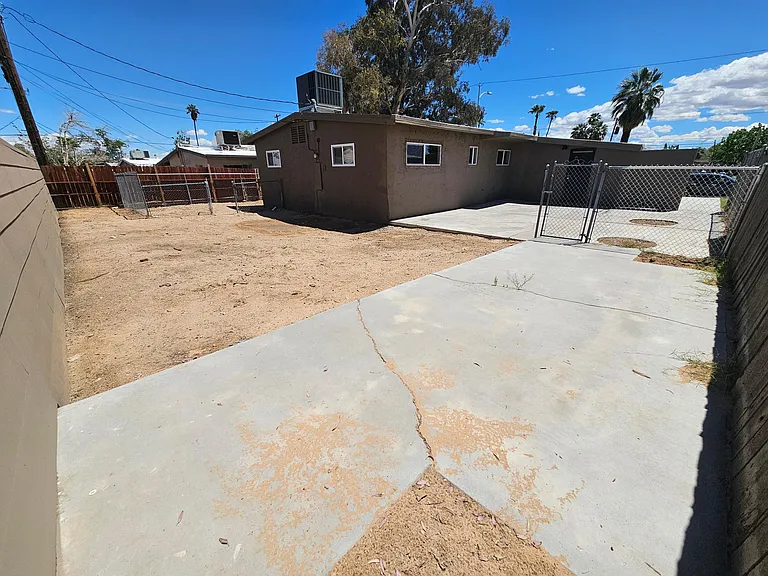 5900 Gipsy Ave — Photo 17