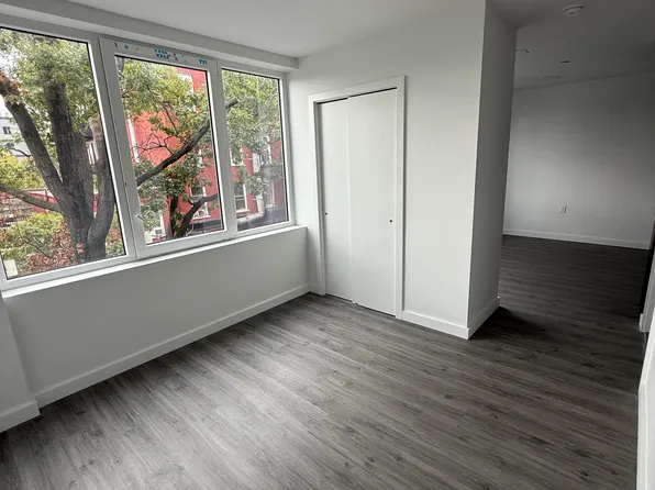 170 Marcy Avenue image 17 of 23