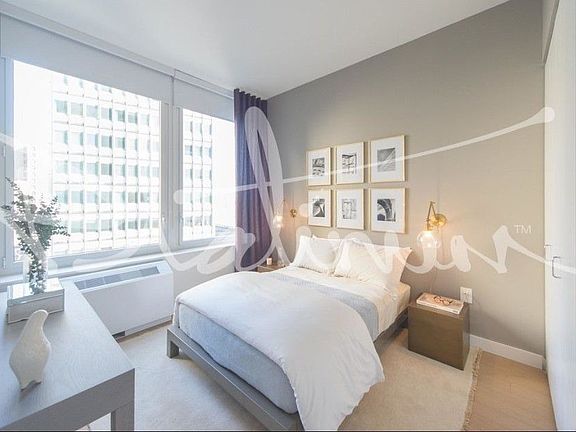 3rd image of 180 Water St APT 908