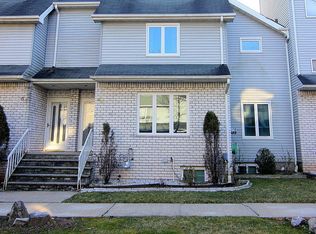 49 Fairlawn Loop, Staten Island, NY 10308