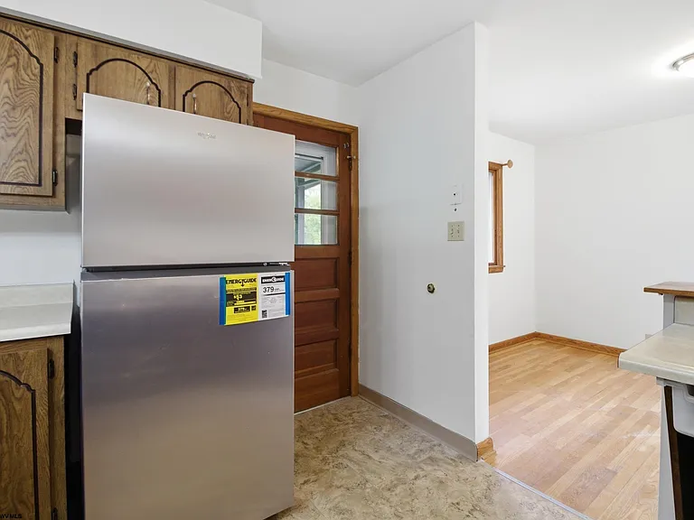 1217 Corvet Ave — Photo 10
