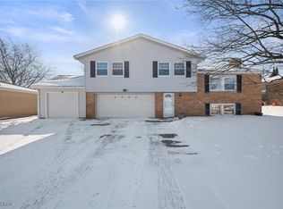 4084 Dennis Ln, Brunswick, OH