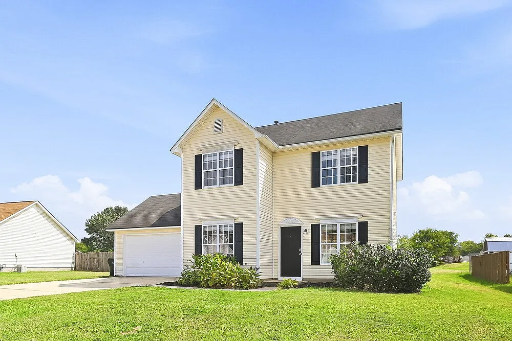 3 bed, 2.5 bath, 1413 sqft, $1,860 — Photo 4