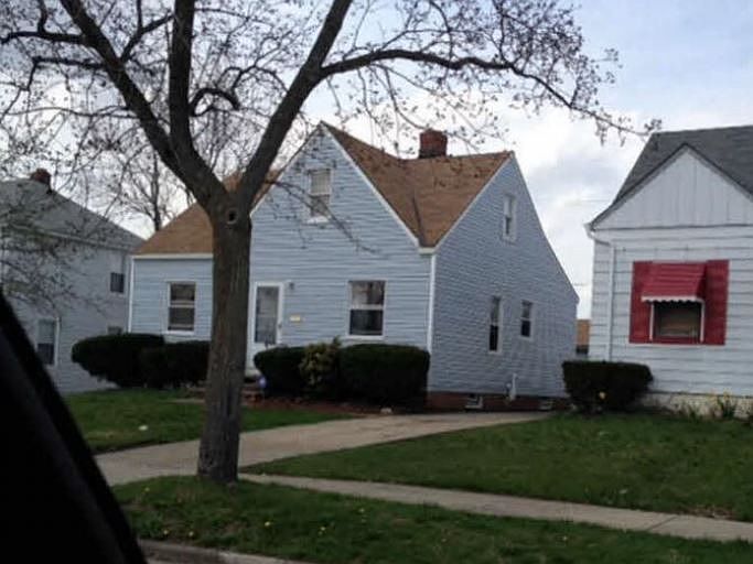 2nd image of 15903 Glendale Ave