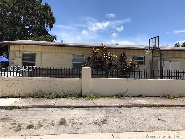 2nd image of 790 NW 60th St