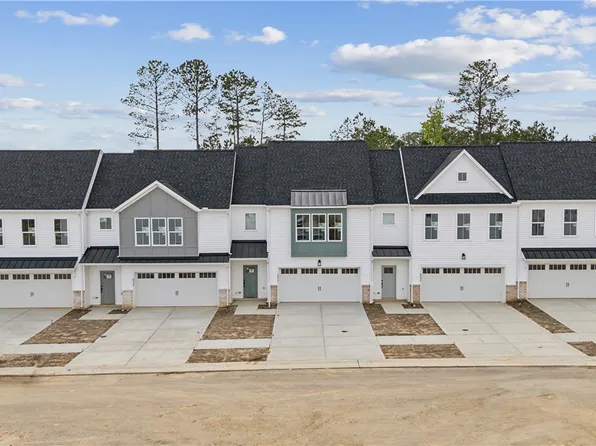 6830 Sunrise Oasis Ln, Midlothian, VA 23112