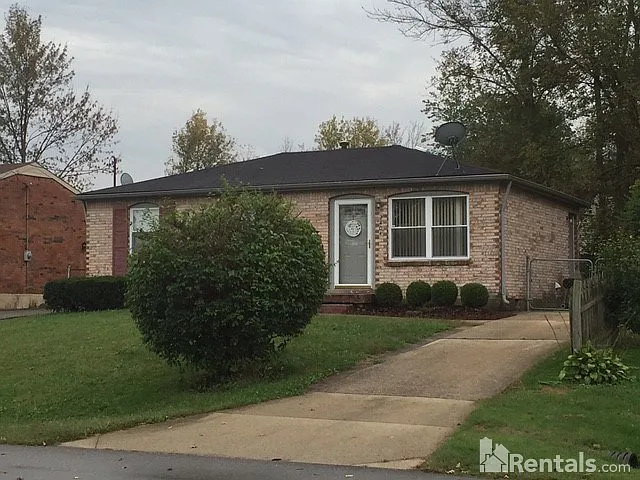 2404 Lamborne Blvd photo 1