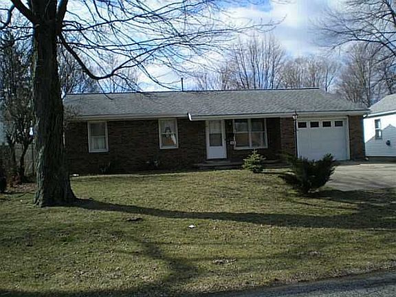 2nd image of 613 Euclid Ave