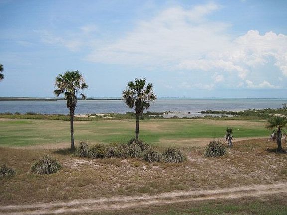 2nd image of 30 Laguna Madre Dr
