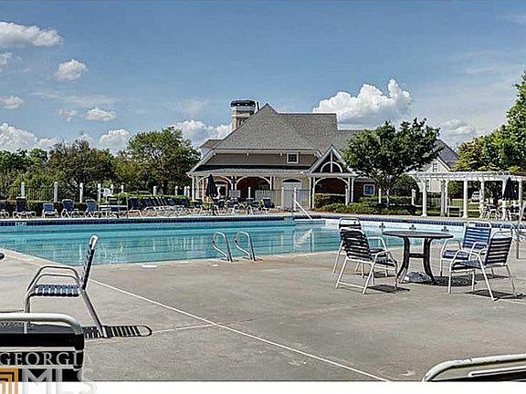3rd image of 440 Wilde Green Dr