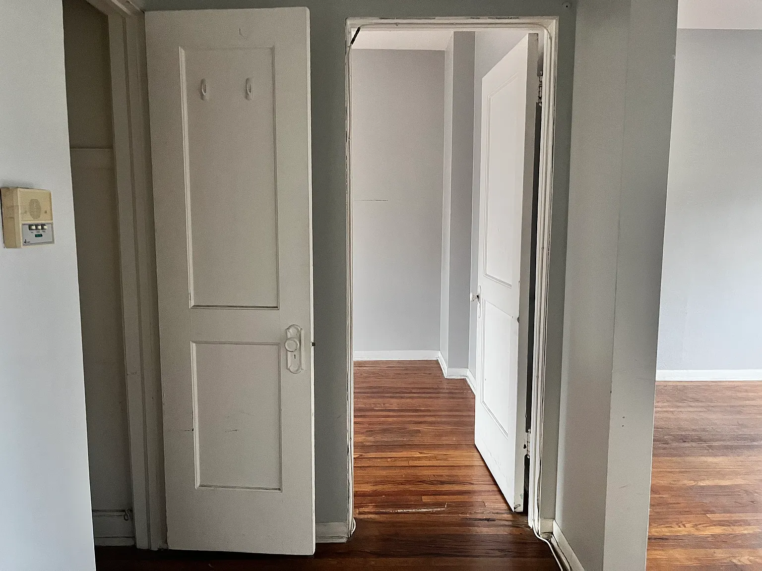 2 bed, 900 sqft, $1,800 — Photo 3