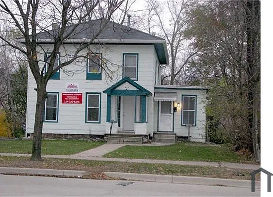 409 S Huron St — Photo 1