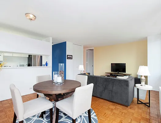 Rented by Douglas Elliman | media 20