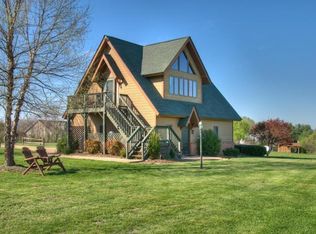 65 Open Meadow Dr, Lexington, VA 24450