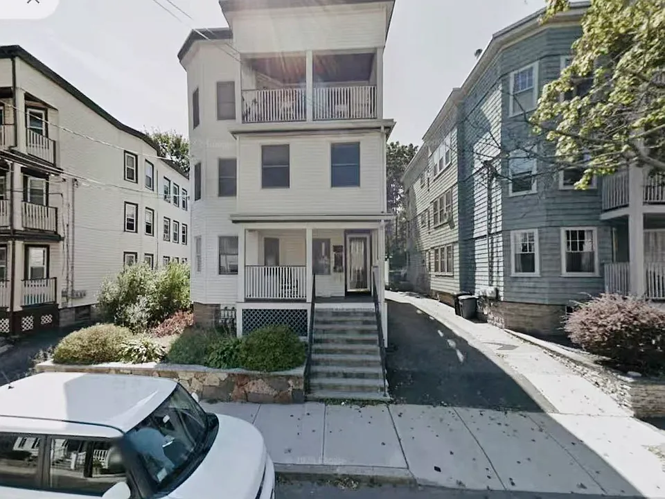 126 Albion St #3