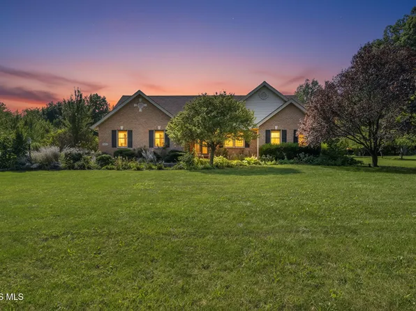 5491 Brookview Ln, Upper Sandusky, OH 43351