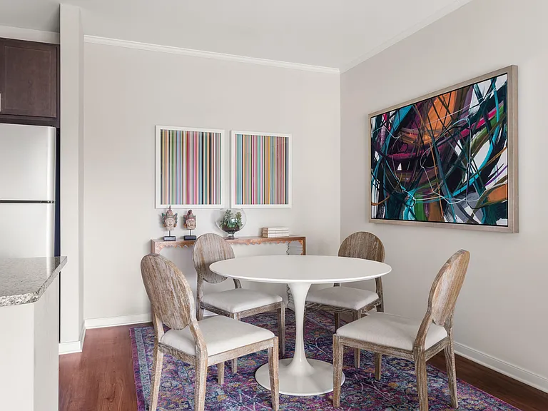 Colony at Centerpointe - Dining Area