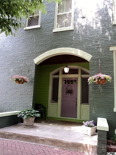 2nd image of 1001 Green St