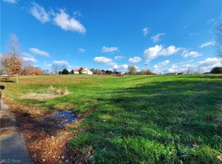 Tranquility Ln, Zanesville, OH 43701