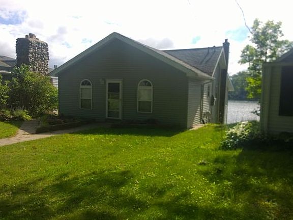 2nd image of 9805 N Lake Point Dr