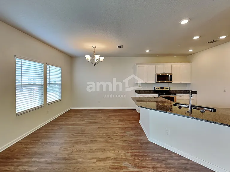 205 W Jayce Way — Photo 5
